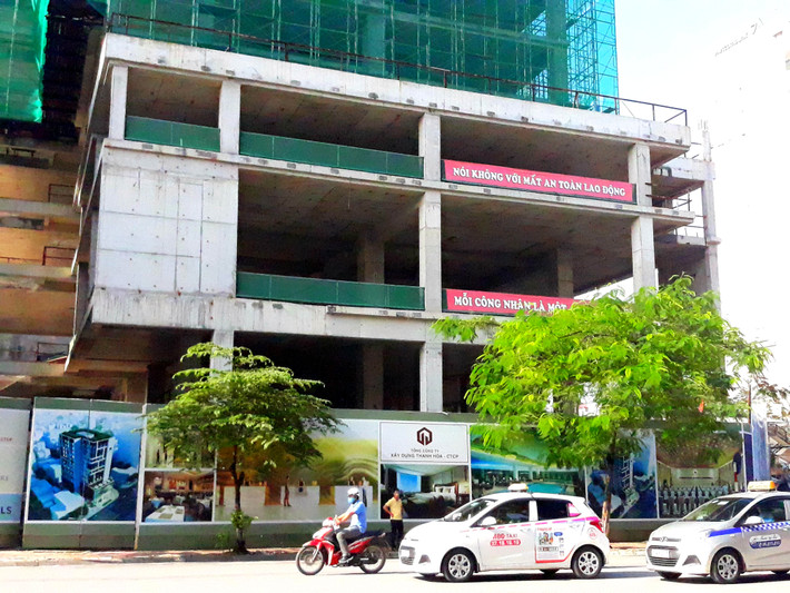 Tiến hành xây dựng khách sạn từ tháng 6/2014, Mercure Hà Nội đã hoàn thiện xong phần thô từ đầu năm 2017 và dự kiến hoàn thành Quý II/2017.
