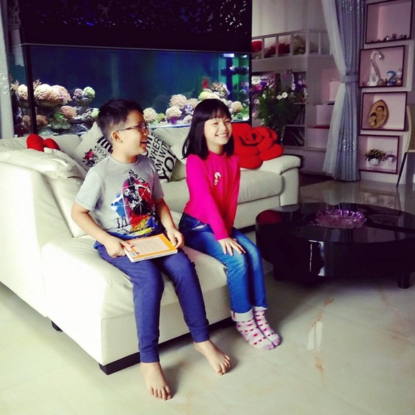 Không gian các phòng được thiết kế mở, đồ nội thất gam màu sáng tạo cảm giác rộng rãi, thoáng mát . Ảnh: 24h.com.vn.