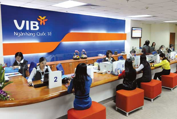 5. Ngân hàng Quốc tế (VIB) Theo công bố kết quả kinh doanh quý II/2017 trước kiểm toán, lũy kế 9 tháng đầu năm, tổng tài sản của ngân hàng đạt gần 117.000 tỷ đồng, tương đương mức tăng trưởng 12% so với cuối năm 2016. Lợi nhuận trước thuế 3 quý của ngân hàng đạt 623 tỷ đồng, hoàn thành 83% kế hoạch năm. Ảnh: Nhadautu.vn