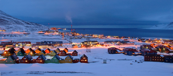 Thành phố xa xôi nhất thế giới, Longyearbyen, Spitsbergen ở Nauy được coi là thành phố "cấm chết". Chết là điều cấm kỵ ở đây. Bất cứ ai bị ốm hay hấp hối đều được đưa tới vùng khác trước khi qua đời.