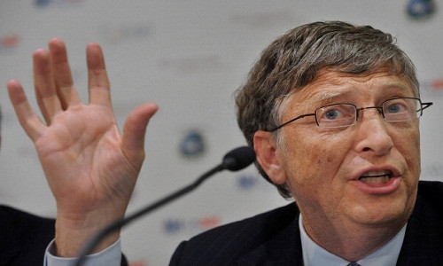 Nếu để ý, bạn sẽ dễ dàng nhận ra đường chỉ tay chữ M trong lòng bàn tay tỷ phú Bill Gates.