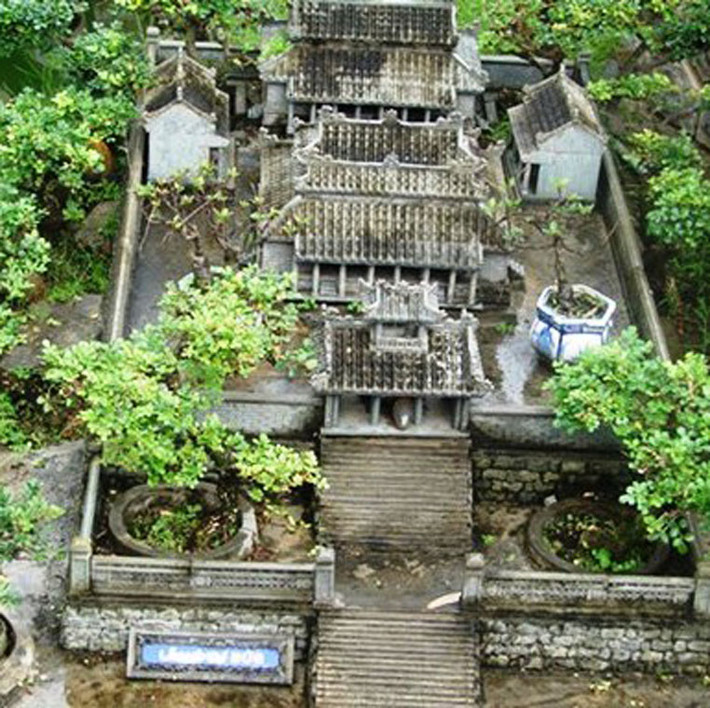 Lăng Tự Đức.