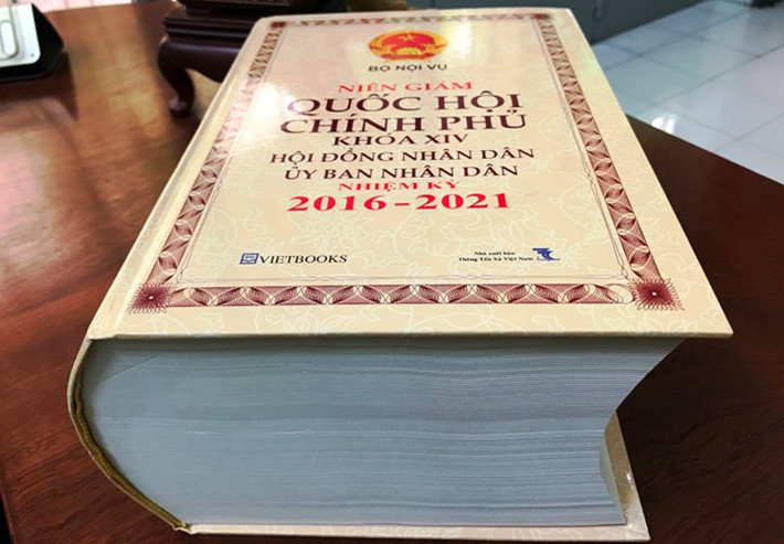 Tổ chức Kỷ lục Việt Nam (Vietkings) - Trung tâm Niên giám (Vietbooks) vừa chính thức phát hành Niên giám Quốc hội - Chính phủ khóa XIV và Hội đồng nhân dân, Uỷ ban nhân dân các cấp nhiệm kỳ 2016 - 2021.
