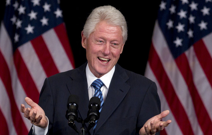 Cùng thuộc cung Sư Tử với ông Brack Obama, cựu Tổng thống Mỹ Bill Clinton được yêu mến trong cộng đồng người Mỹ gốc Phi. Ảnh: Den of Geek.