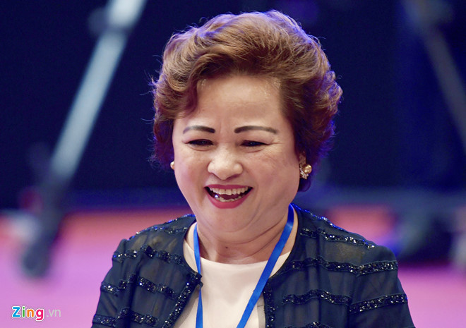 4. Bà Nguyễn Thị Nga Từng học qua nhiều trường lớp kinh tế ở châu Âu, Nhật Bản hay Mỹ, bà Nguyễn Thị Nga hiện giữ chức Chủ tịch HĐQT Ngân hàng Đông Nam Á (SeaBank), Intimex Việt Nam và Tập đoàn BRG, tập đoàn đầu tư đa ngành sở hữu nhiều công ty con trong 4 mảng hoạt động chính là BRG Golf, BRG Khách sạn - Dịch vụ nghỉ dưỡng, BRG Homes và BRG Thương mại - dịch vụ. Ảnh: VietnamBiz.