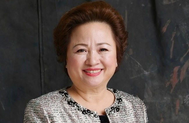 Mới đây nhất, UBND Thành phố Hà Nội đã có quyết định phê duyệt nhà đầu tư chiến lược của Tổng công ty Thương mại Hà Nội (Hapro) là Công ty TNHH Motor N.A Việt Nam, đơn vị trực thuộc Tập đoàn BRG của bà Nguyễn Thị Nga. Với mức giá khởi điểm trong phiên đấu giá công khai là 12.800 đồng/cổ phần, dự tính Tập đoàn BRG sẽ chi ít nhất 1.830 tỷ đồng. Ảnh: Zing.