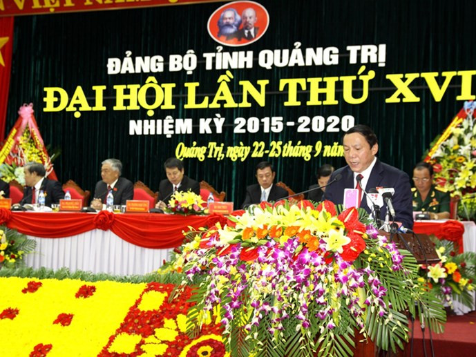 Ông Nguyễn Văn Hùng - Bí thư Tỉnh ủy Quảng Trị Ông Nguyễn Văn Hùng, 54 tuổi, Phó bí thư Tỉnh ủy khóa 15 được tín nhiệm bầu giữ chức Bí thư Tỉnh ủy Quảng Trị khóa 16, nhiệm kỳ 2015 - 2020, thay ông Lê Hữu Phúc. Được biết, trong quá trình công tác, tân Bí thư Tỉnh ủy Quảng Trị từng kinh qua nhiều chức vụ chủ chốt của tỉnh Quảng Trị, trong đó có chức vụ Bí thư Tỉnh đoàn từ năm 1997 - 2001.