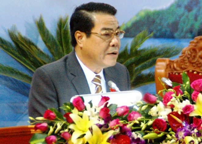 Ông Dương Thanh Bình - Bí thư Tỉnh Cà Mau Ông Dương Thanh Bình, SN 1961, quê xã Hồ Thị Kỷ, huyện Thới Bình, tỉnh Cà Mau; trình độ Cử nhân chính trị, Cử nhân kinh tế. Trước khi tái cử, ông Bình từng đảm nhận các chức vụ Phó Trưởng Ban tổ chức Tỉnh ủy, Trưởng Ban Tổ chức Tỉnh ủy Cà Mau, Bí thư Huyện ủy Trần Văn Thời, Phó Bí thư Thường trực Tỉnh ủy, Bí thư Tỉnh ủy.