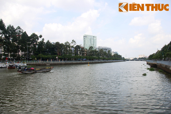 Theo nhận định của người dân TP HCM và nhiều du khách trong nước cũng như quốc tế thì kênh Nhiêu Lộc- Thị Nghè với cảnh quan đẹp mắt, uốn lượn giữa nội đô 2 bên đường rợp bóng cây xanh cùng những công trình, nhà cao tầng...sẽ rất lý tưởng cho khai thác du lịch.