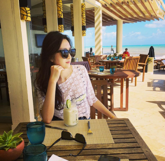 Tuy nhiên, Anh Sa không tham gia vào các hoạt động showbiz. Cô được định hướng theo nghiệp kinh doanh để sau này phát triển công ty của mẹ. Ảnh: saostar.vn.