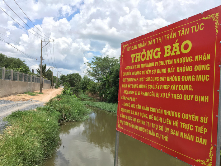 Những cảnh báo từ chính quyền ngay sát Dự án An Lạc Riverside. Vậy dự án Lake View City là dự án nào? Phải chăng Lake View City là dự án “ma” mà đơn vị môi giới đang dụ dỗ khách hàng dính bẫy?