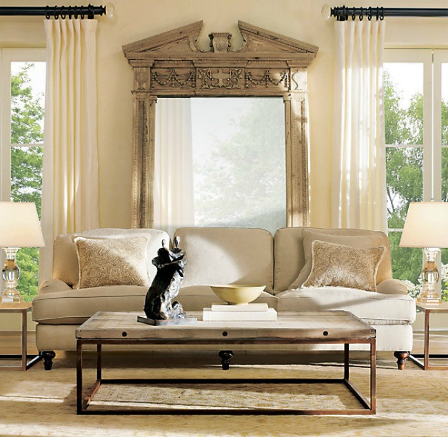 Đặt gương phía sau sofa là một điều cấm kỵ trong phong thủy. Phần gáy của người ngồi sẽ bị người đối diện nhìn thấy. Điều này dẫn đến những mâu thuẫn trong gia đình. Ảnh: Blogspot.