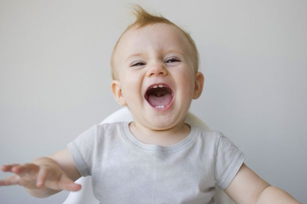 Biết nghe lời cha mẹ là ưu điểm của những người sinh tháng 8. Tạo hóa cho những người này một vẻ ngoài đầy mạnh mẽ, nhưng đằng sau đó là một tâm hồn mềm yếu. Lớn lên họ thích làm nhà văn hoặc làm việc cho một tổ chức phi lợi nhuận.
