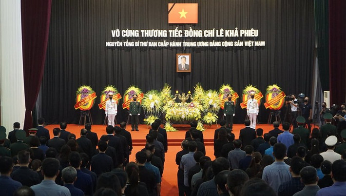Vào lúc 12h30 trưa 15/8, lễ truy điệu nguyên Tổng Bí thư Lê Khả Phiêu sẽ được tổ chức tại Nhà tang lễ Quốc gia, số 5 Trần Thánh Tông, Hà Nội.