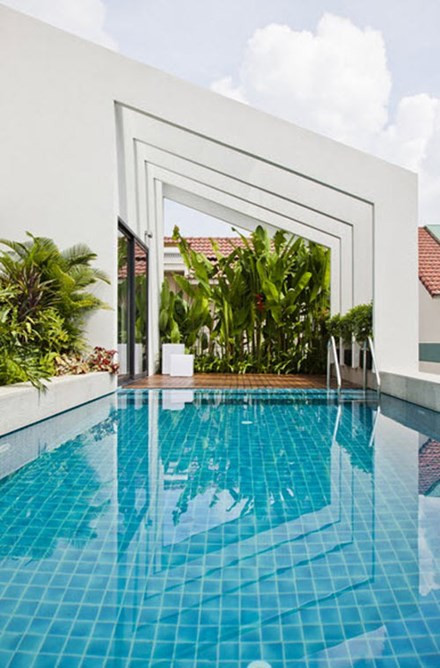 Lưu ý, với những thiết kế bể bơi trên nóc nhà cần tính toán sự cân bằng trọng lượng trong cả căn nhà.