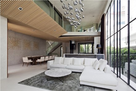 Tổng diện tích căn nhà là 141m2.