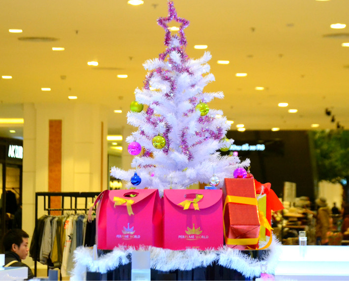Cây Noel phá cách.