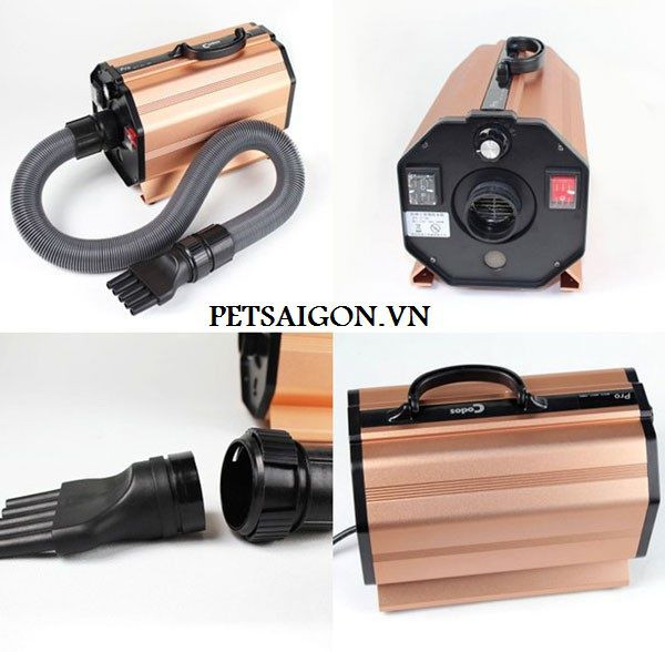 Máy sấy lông chuyên dụng dùng để sấy lông là một món hàng hiệu cho chó cảnh, được thiết kế với vòi thổi hơi nóng dài tiện dụng, được bao bọc bởi lớp Polyethylene an toàn, chắc chắn có giá 2.300.000 đồng. Ảnh: petsaigon.vn.