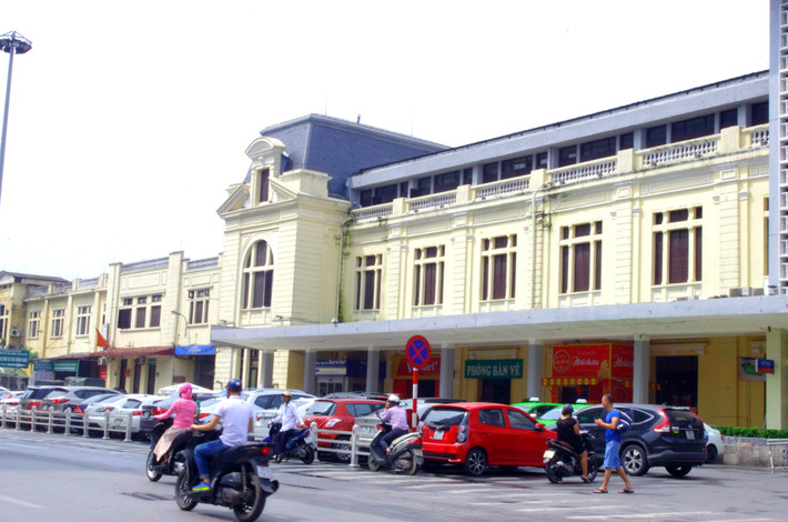 Khu vực xung quanh Ga Hà Nội có thể được xây dựng với chiều cao từ 40 tới 70 tầng và được phân thành nhiều khu khác nhau, tạo nên một tổ hợp trung tâm tài chính, trung tâm thương mại, nghỉ dưỡng, khu dân cư sầm uất trong tương lai.
