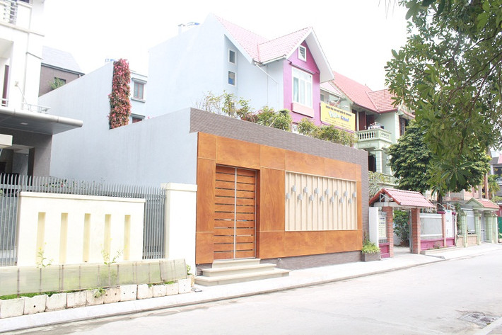 Căn biệt thự ở Mỹ Đình 2 có địa chỉ tại B12 - B16 KĐT Mỹ Đình 2, phường Mỹ Đình 2, Q. Nam Từ Liêm, Hà Nội.