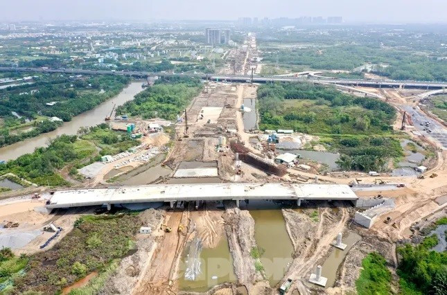 Hiện nay Ban Giao thông TPHCM đang đẩy nhanh tiến độ dự án Vành đai 3. 4.jpg