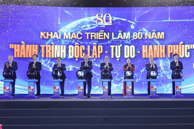 Nhật Bắc 222.jpg