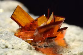 Cận cảnh khoáng vật cực hiếm, có cấu trúc tinh thể đẹp mê mẩn 