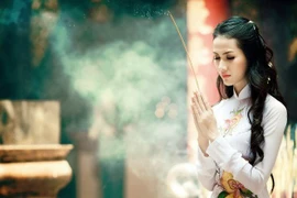 3 điều cấm kỵ tuyệt đối không nói trước bàn thờ tổ tiên