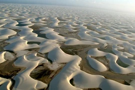 Kỳ quan thiên nhiên nhìn như 'tấm ga trải giường' khổng lồ của Brazil 