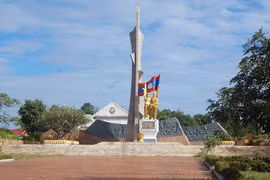 Đường Trường Sơn - đường Hồ Chí Minh huyền thoại trên đất nước Lào 