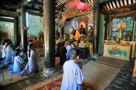 Điều có 1-0-2 của ngôi chùa cổ nằm trên hòn đảo hoang sơ ở Đà Nẵng 