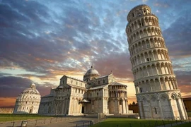 Tiết lộ sốc về tòa tháp nghiêng nổi tiếng nhất thế giới 