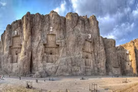 Choáng ngợp khu lăng mộ vĩ đại của hoàng gia Ba Tư cổ 