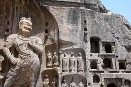 Sửng sốt kỳ quan 10 vạn tượng Phật được tạo tác hàng trăm năm 