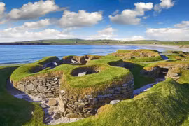 Khám phá ngôi làng thời đồ đá mới được bảo tồn hoàn hảo nhất châu Âu 