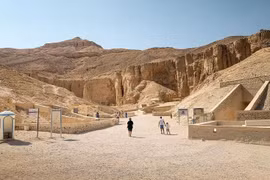 Bí ẩn chấn động sau lớp cát vàng Thung lũng các Vị Vua Ai Cập