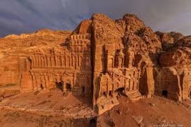 Choáng ngợp kỳ quan khảo cổ học nổi tiếng nhất Trung Đông 