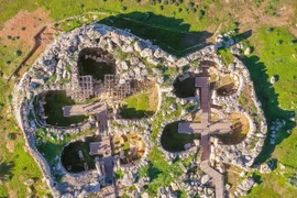 Chiêm ngưỡng công trình đá đồ sộ của 'người khổng lồ thời tiền sử'