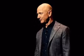 Nếu đang bất lực, hãy nghe Jeff Bezos nói điều này