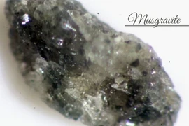 Khoáng vật hiếm nhất hành tinh, có tiền chưa chắc mua được