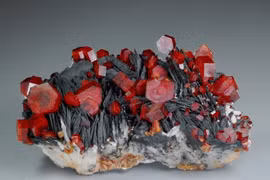 Soi tinh thể đỏ cam đẹp mê hoặc, vạn người săn lùng 