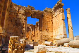 Tàn tích ngôi đền cổ bí ẩn nhất đế chế La Mã