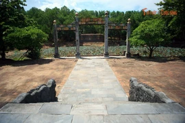 Sự thật khó tin về lăng mộ vua Nguyễn duy nhất quay về hướng Tây Bắc 