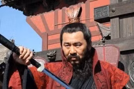 Vì sao Tào Tháo không do dự sai chém đầu 3 cung nữ?