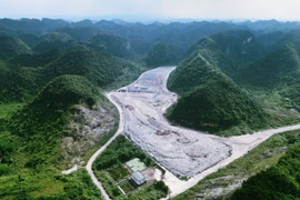 Cảnh tượng ám ảnh ở bãi rác lớn nhất Ninh Bình 