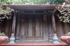 Ngôi nhà cổ làm từ gỗ quý “ngang kim cương” ở Bắc Giang 