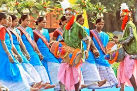 Văn hóa độc đáo của tộc người nói ngôn ngữ lạ, chữ viết có 1-0-2 ở Ấn Độ 