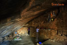 Có hay không kho báu bị chôn giấu quanh Núi Bà Đen? 