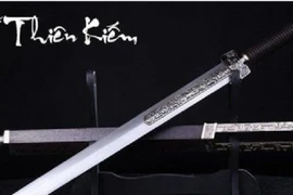 Hé lộ nguồn gốc Ỷ Thiên Kiếm và mối dây liên hệ với Tào Tháo