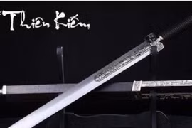 Hé lộ nguồn gốc Ỷ Thiên Kiếm và mối dây liên hệ với Tào Tháo